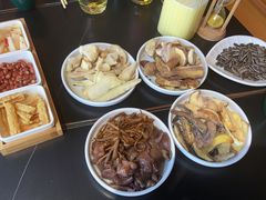 -野菌皇海景野生菌火锅(滨海大道店)