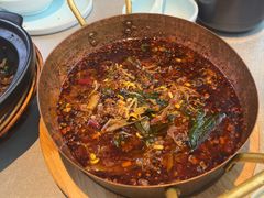 -有红鸡毛店·川菜(建设路店)