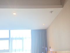 -优逸酒店(柳州窑埠古镇万象城店)