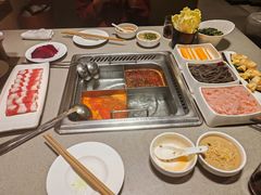 -海底捞火锅(宝龙广场夜宵主题店)