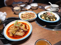 -山城外·非遗酸菜鱼(财富中心店)