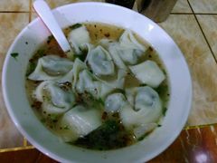 野荠菜鲜肉大馄饨-老上海馄饨铺(浙江中路店)