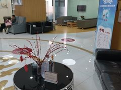 -雅悦齿科(顾村公园店)