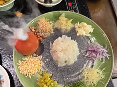 -得意咚瓜·顺德鱼生·冬瓜火锅(深圳首店)