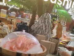 -四囍码头海鲜烧烤自助火锅(外滩南京东路悦荟广场店)