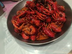 -巴厘龙虾·榜首油焖大虾(音乐学院·沿江酒馆店)