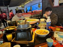 -魏铭鱼头捞饭(晋阳路店)