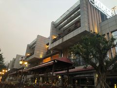 -铜锣湾·有麝自然香(渝北财富中心店)