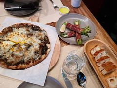 松露披萨-Mercato莫卡多露台餐厅与酒吧(K11店)