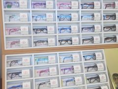-亿视康青少儿眼镜(五官科店)