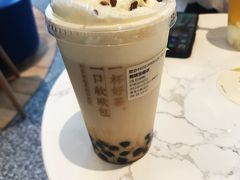 -奈雪的茶(青岛卓悦里INTOWN店)