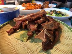 -荷塘秋月·本帮江浙菜(国权路店)