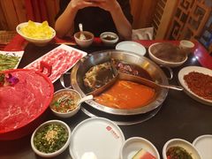-大龙辣火锅·龙虾·烧烤(湖滨新天地店)