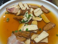 -亚哈饭店(梅园新村小区店)