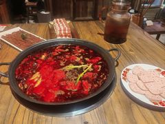 -旧街市鲜货老火锅(大光路店)