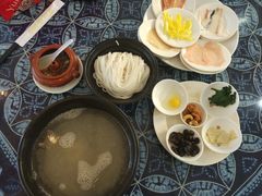 -桥香园过桥米线(国贸店)