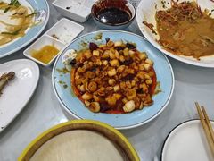 -大鸭梨烤鸭店(金顶街店)