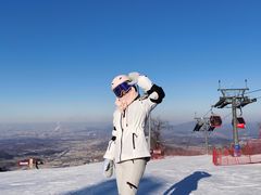 -中旅松花湖滑雪场