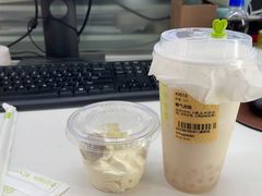 -奈雪的茶(华侨城创意园店)