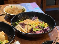 -万记麻辣烫国展总店