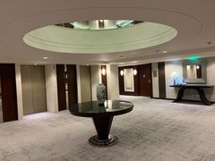 -上海波特曼丽思卡尔顿酒店