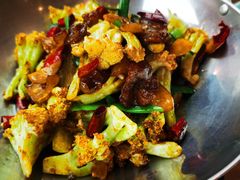 -有红鸡毛店·川菜(建设路店)