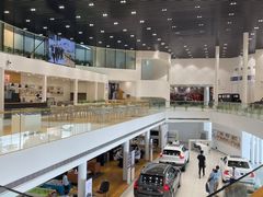 -杭州中沃沃尔沃4S店(滨江区店)