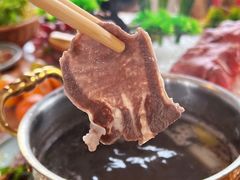 -周老三跷脚牛肉·全牛火锅(非遗传承店)