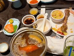 -半岛翡丽海鲜自助餐厅(观风亭店)