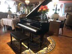 -火车头法国西餐厅