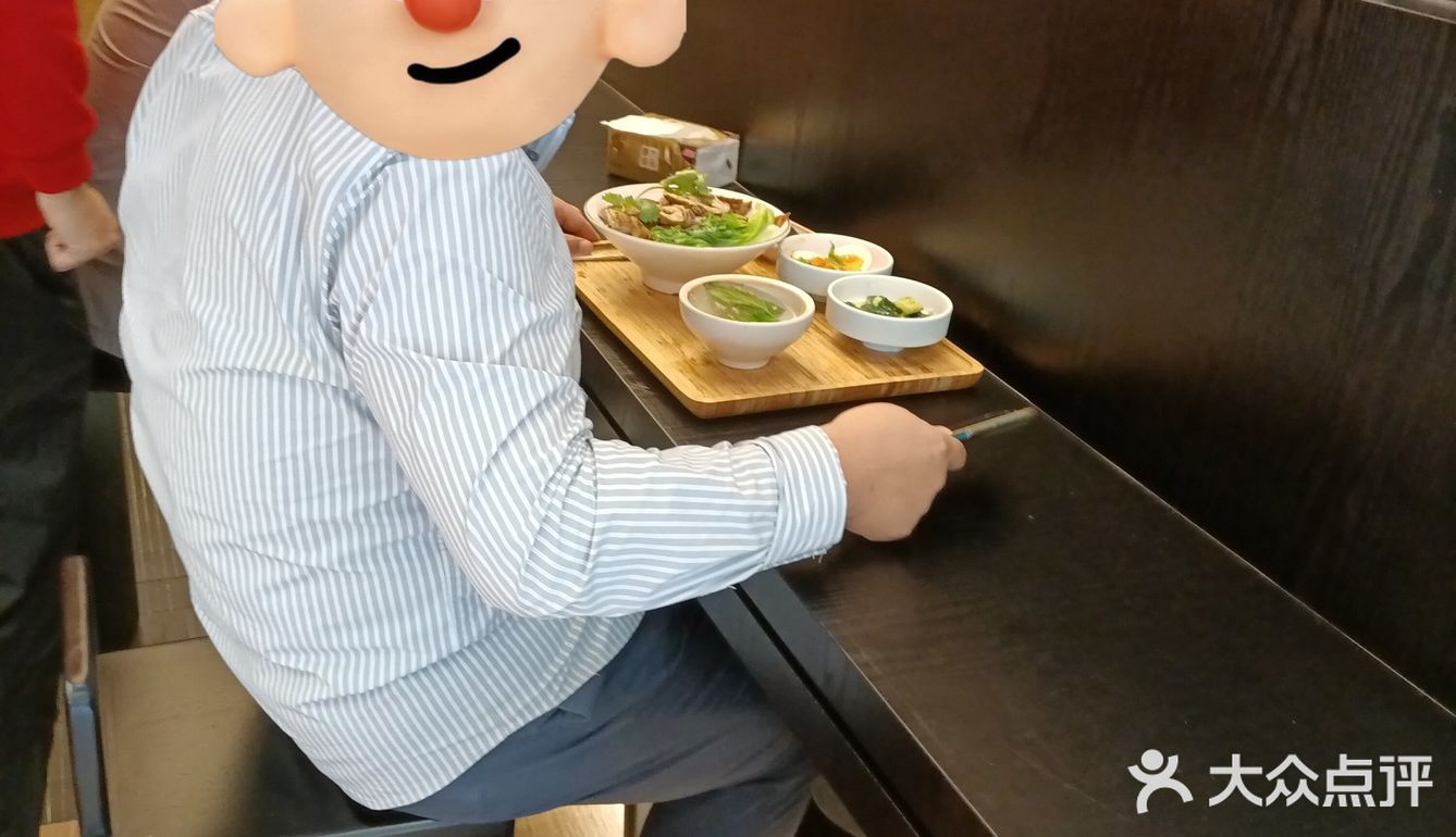 新开的卤鹅店