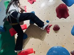-ROCKPLUS攀岩馆(环宇城店)