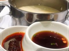 -红鼎豆捞·非遗鲍皇汤火锅(宝丰路店)