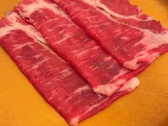 -牛YO寿喜烧·铁板烧和牛火锅自助(市府恒隆店)