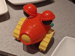 -海底捞火锅(新松江路生日主题店)