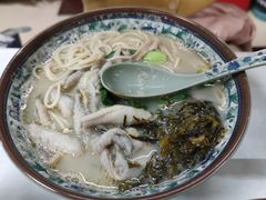 招牌黄鱼面-明呈黄鱼面馆(斜土路店)
