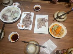 -贯贯吉·清真餐厅(浙江中路店)