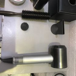 -SIX Hair Consultant