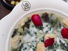 -江渔儿酸菜鱼(奥园广场金发购物中心店)