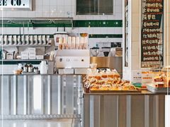 面包甜点陈列柜-Juicy Bakery(瑞景店)