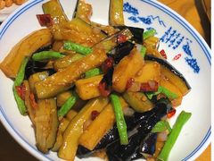 -乡村瓦缸(下吕浦店)