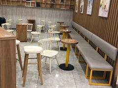 等位区-CoCo都可(健翔桥店)