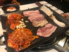 -八色五花肉(新村2号店)