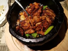 石锅杭椒牛蛙-桂满陇天书(南京德基旗舰店)