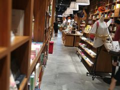 -百新书局(尚悦湾店)