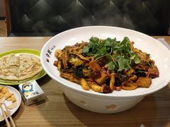 -拿渡·水煮鱼麻辣香锅(王府井奥莱·香江小镇店)
