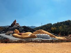 -彩色沙林风景区