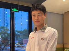 -海底捞火锅(新松江路生日主题店)