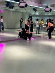 -YASAKI国际舞蹈中心