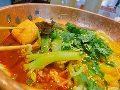 -成都你六姐·牛肉冒菜(城市集市合生汇店)